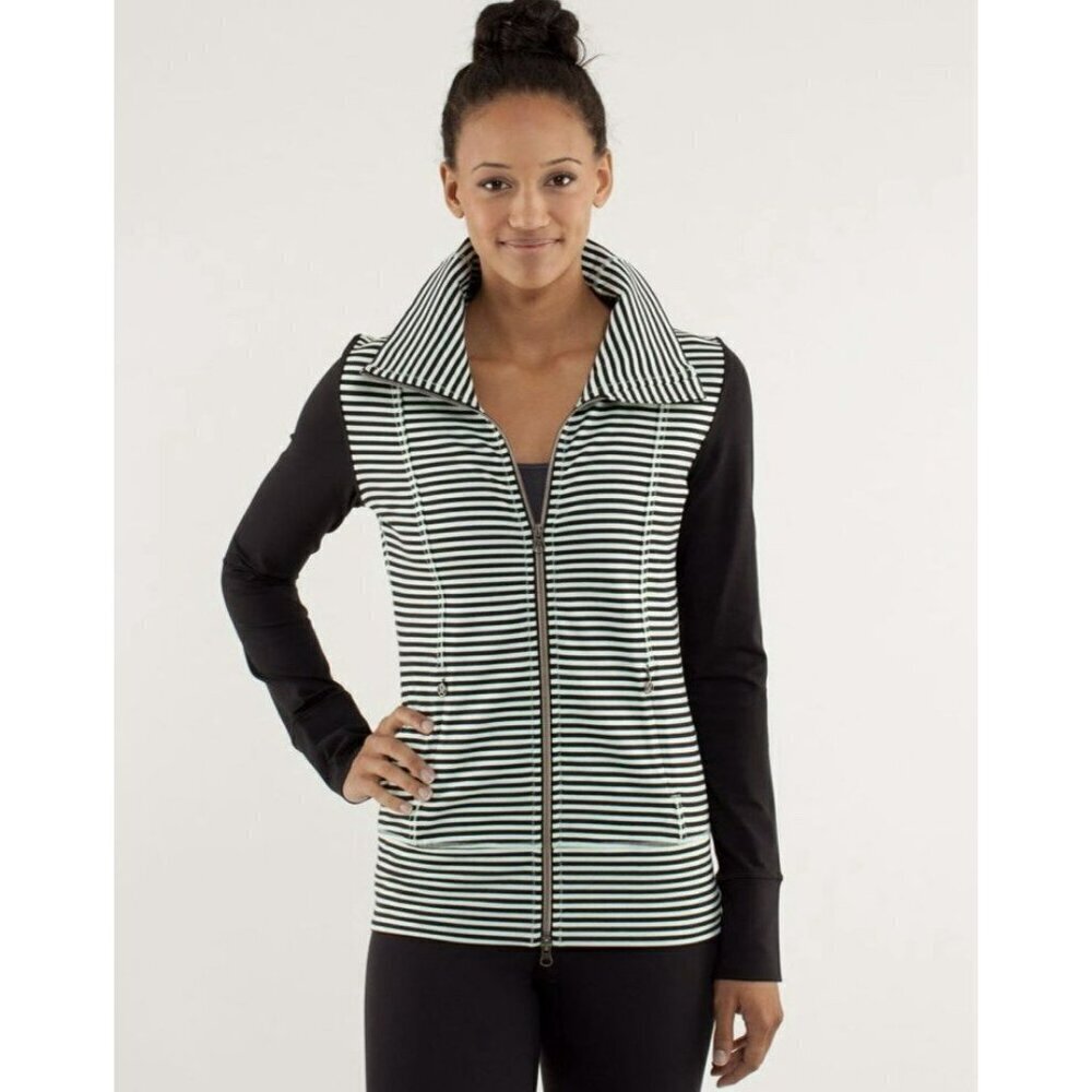 Lululemon Daily Yoga Jacket Classic Stripe Mint Moment Black Size 4 EUC
